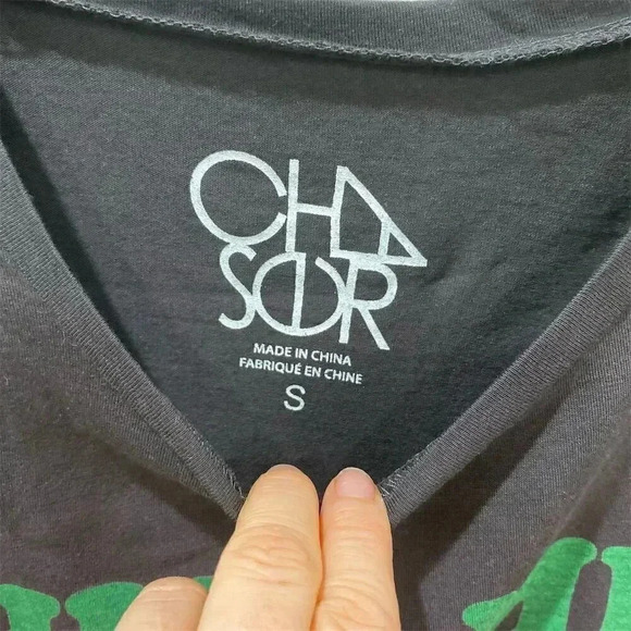 CHASER Unisex St. Patrick's Day Gray T-Shirt S Irish Clover Graphic Print Tee - Picture 2 of 3